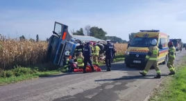 Kolizja ciężarówki w Gulczewie. Kierowca zabrany do szpitala 