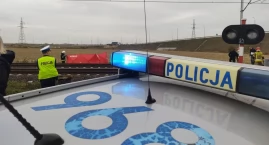 Śmiertelny wypadek na torach w Gutowie Małym! Trwa akcja służb 