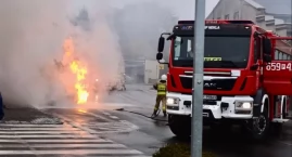 Osobówka spłonęła w centrum Nekli (zdjęcia) 