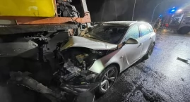 Wypadek osobówki i solarki na skrzyżowaniu w Nekli