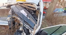 Śmiertelny wypadek po pościgu w Miłosławiu! Nie żyje kierowca busa (zdjęcia) 