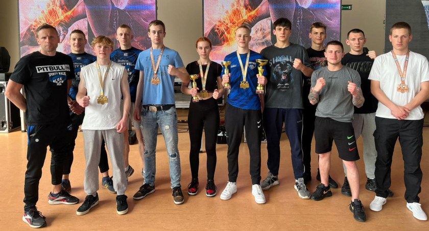 Mistrzostwa Polski w  Kickboxingu K-1. Cztery złote medale dla zawodników Sportów Walki Piła