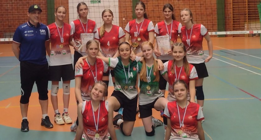 Młodziczki SPS BoxPro Volley Piła wygrały turniej we Wronkach