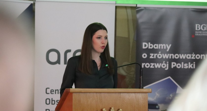 Czy warto inwestować? O ulgach, pożyczkach i funduszach w Forum Gospodarczym