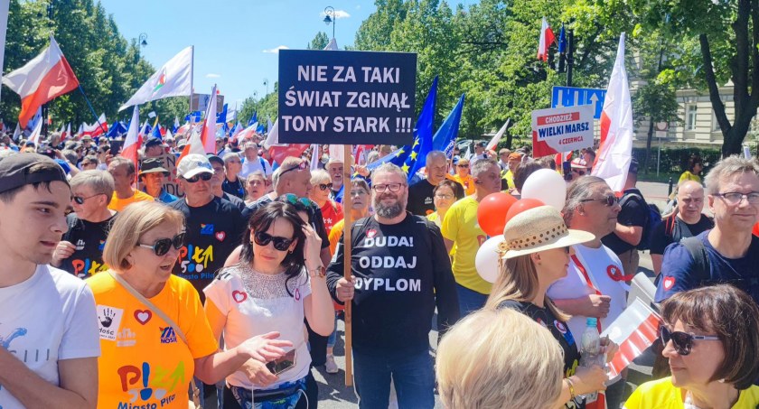Pół miliona ludzi w Marszu 4 Czerwca w Warszawie. Wśród uczestników pilanie