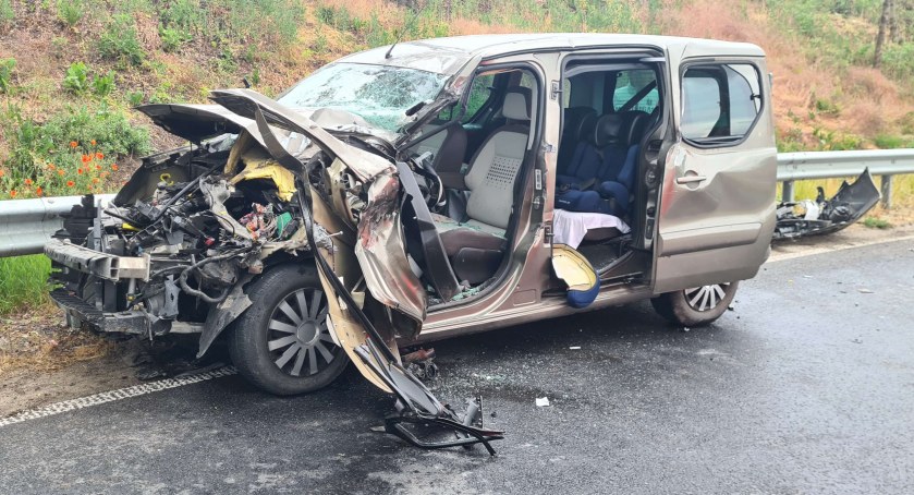 Czarny czwartek na drogach. Śmierć na radarze w Pile i groźne zdarzenie na DW 242 w Osieku 
