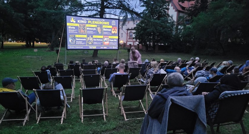 Filmy pod chmurką. Kino plenerowe w Pile [REPERTUAR][VIDEO]