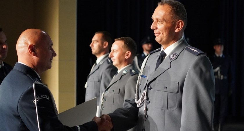 Święto Policji w Pile. Awanse dla 60 funkcjonariuszy