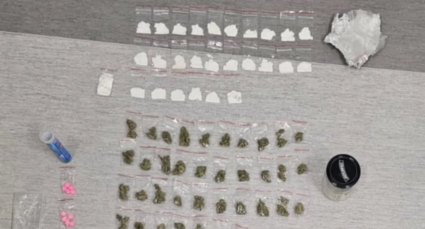 Areszt za narkotyki. W mieszkaniu 33-latka znaleziono marihuanę, amfetaminę i ecstasy