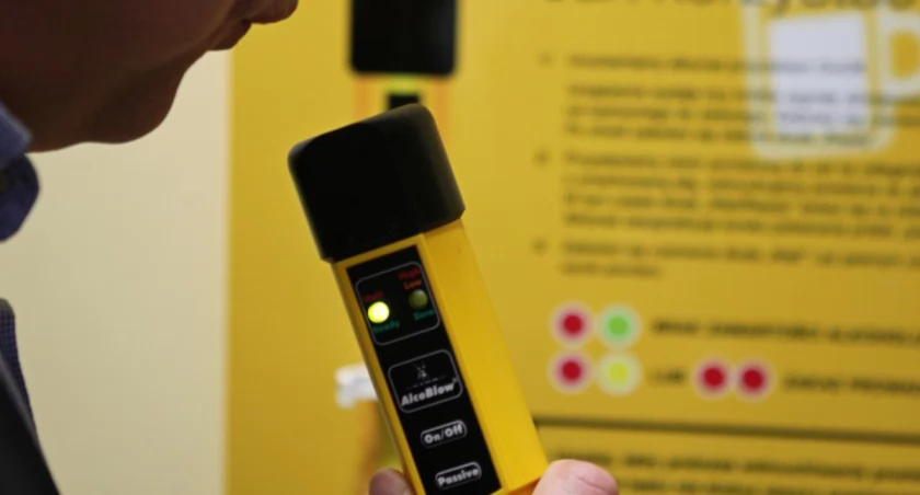 Ciężarówką na „podwójnym gazie”. 55-letni kierowca miał prawie 2,5 promila