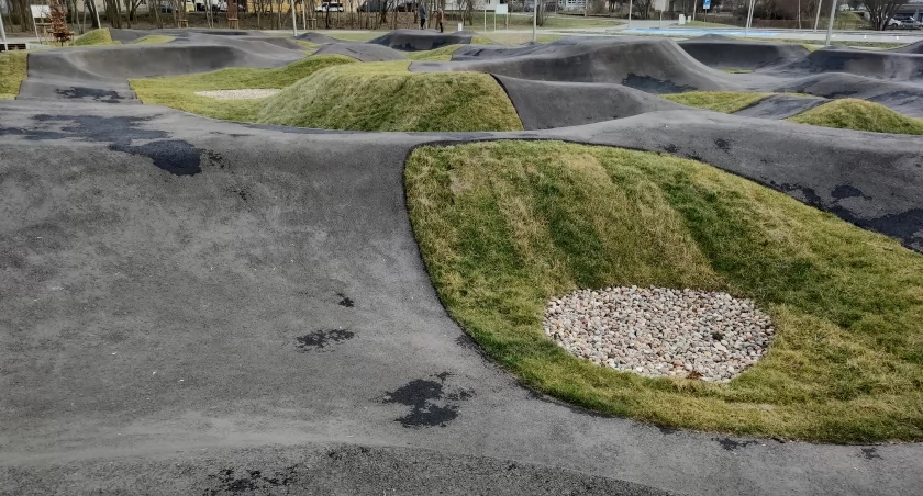 Pumptrack na pilskich Plantach już oficjalnie otwarty