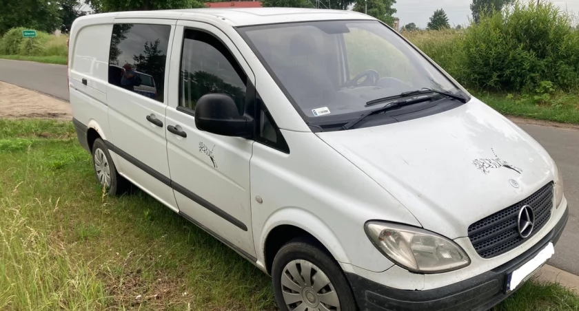 Pijany, bez prawa jazdy, jechał autem bez przeglądu