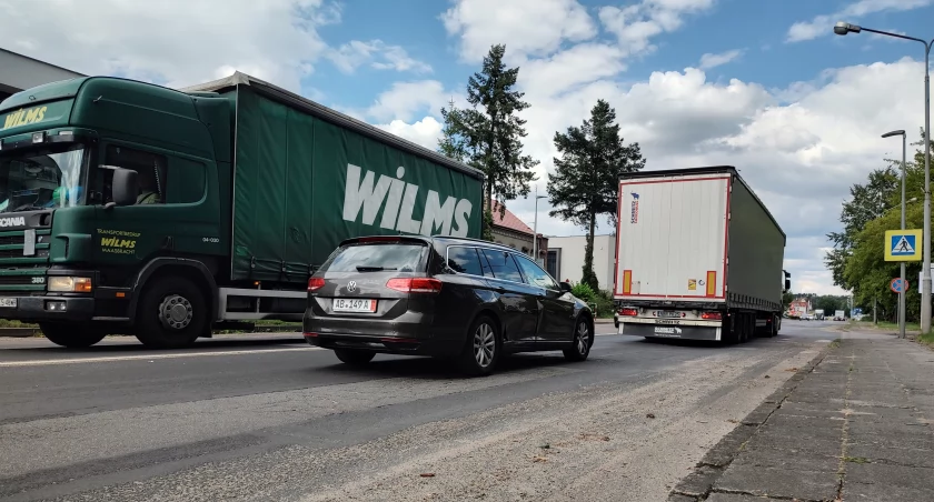 Kierowców czeka mordercze lato na DW 182 w Czarnkowie. Wkrótce rusza przebudowa Kościuszki