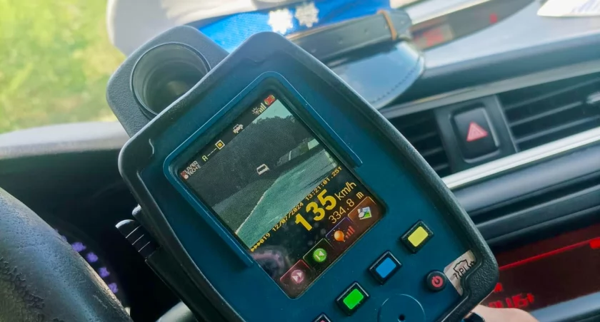Drogą na Płotki gnał z prędkością 135 km/h