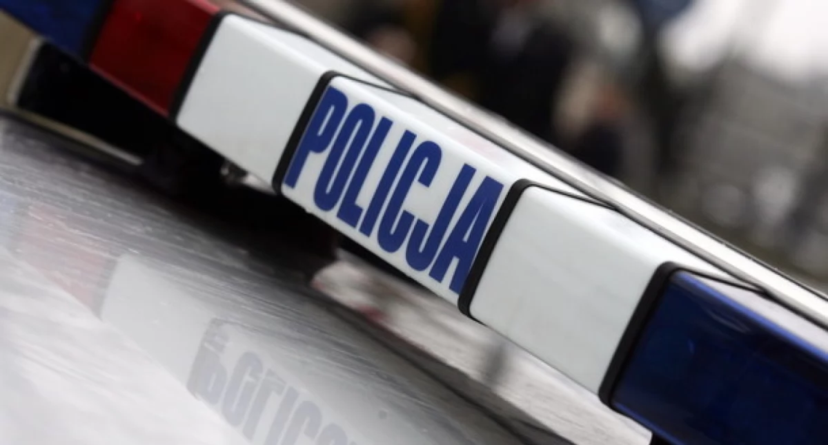 Tragedia na DW 182. 30-latek zginął pod kołami mercedesa kierowanego przez 19-latkę