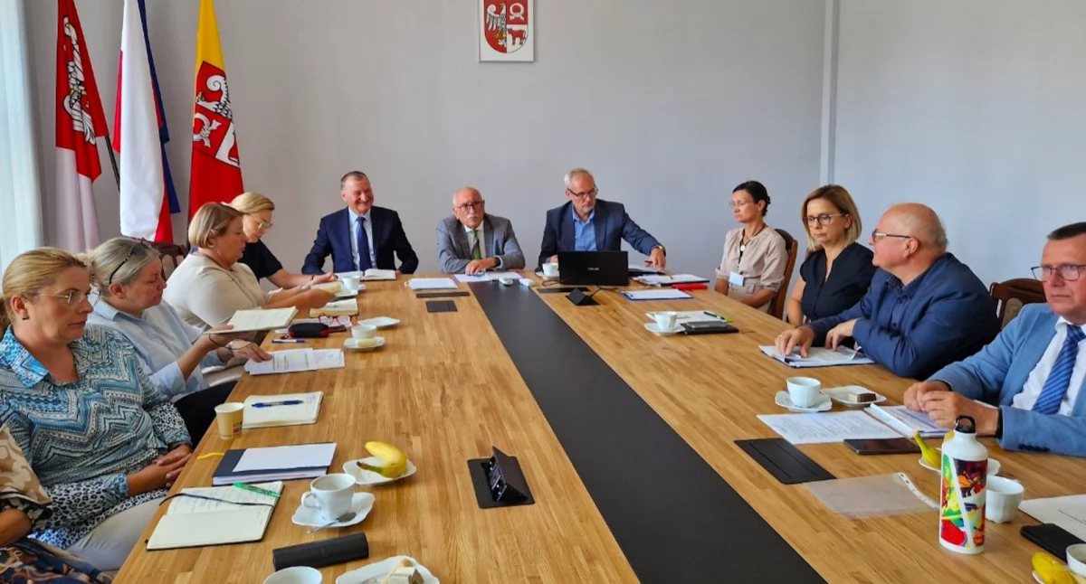 Ponad tysiąc uczniów mniej w pierwszych klasach. Narada oświatowa w Czarnkowie
