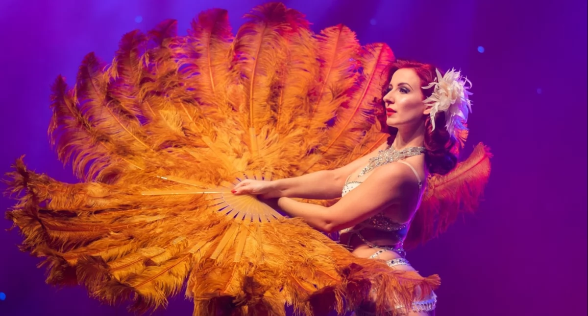  Rewia Burleski od Madame de Minou w Pile. Mamy dla Was wejściówki!