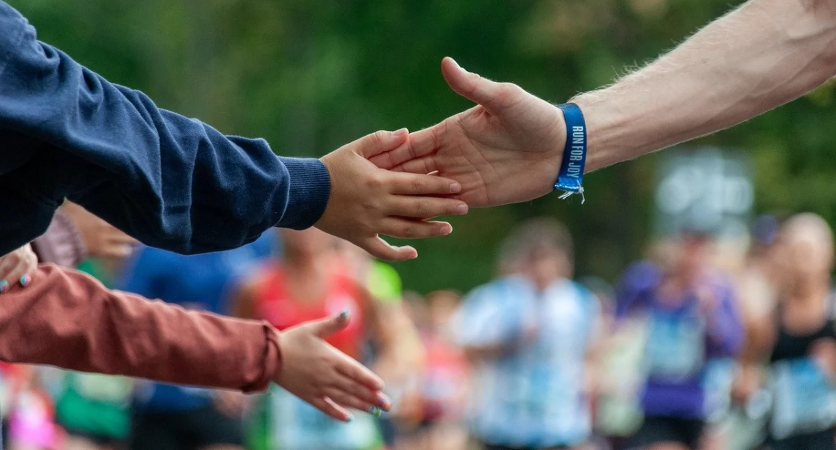 Maraton wokół jeziora. Wałcz zaprasza na sportowe wydarzenie „W rytmie biegu, w rytmie jeziora”
