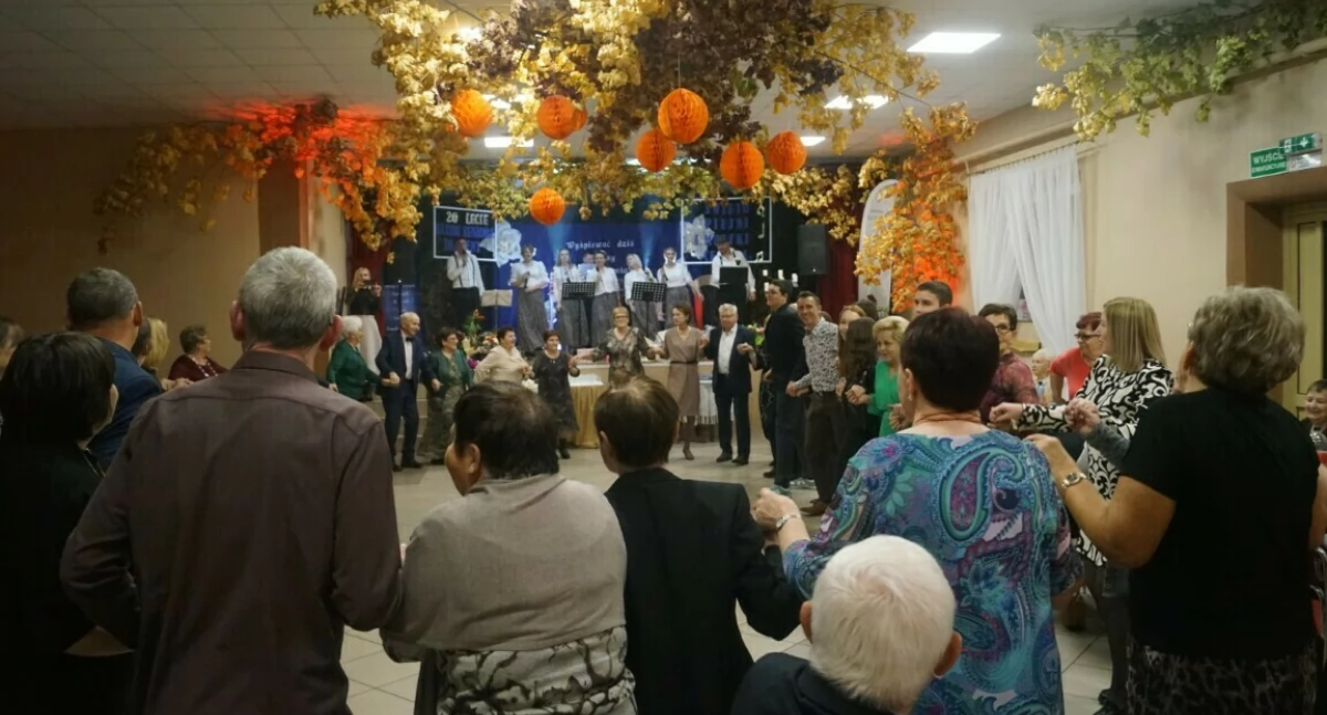 Podwójne święto w Rosku. Jubileusz Klubu Seniora „Diament” i Święto Pieśni i Muzyki „Cecylia” [ZDJĘCIA]