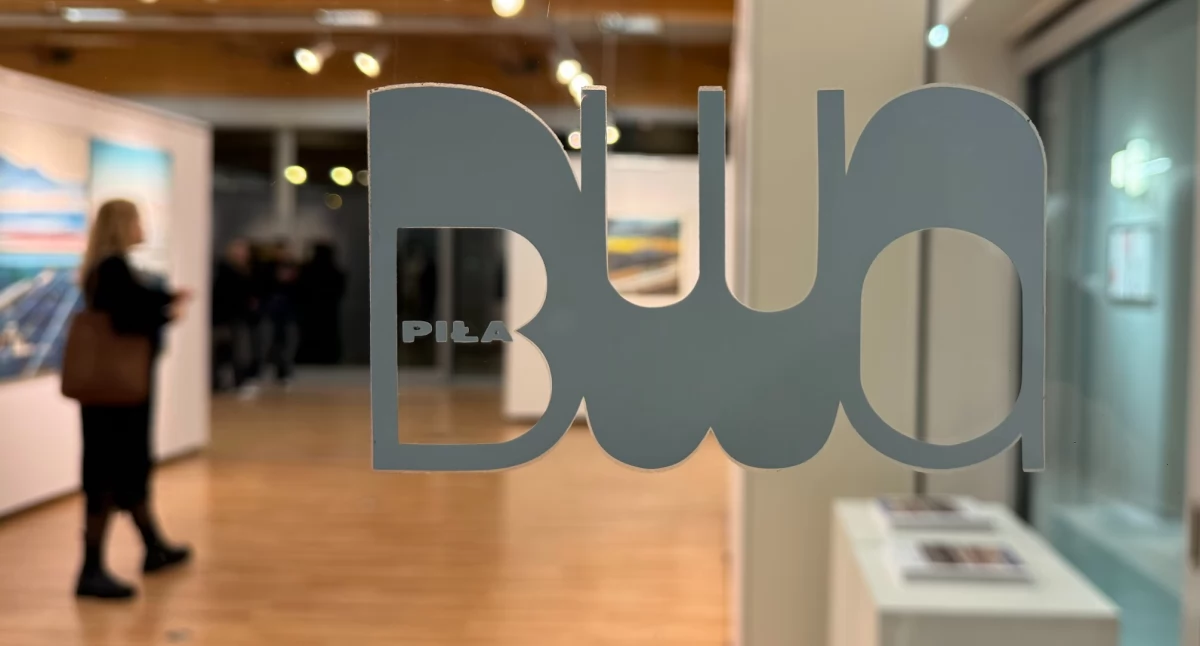 Przegląd twórczości artystów z Piły i regionu. Salon Pilski ART’2024 w galerii BWA Powiatu Pilskiego