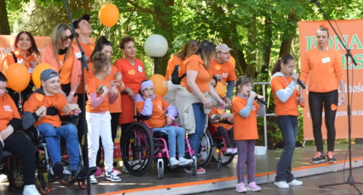 Pomalujmy świat na pomarańczowo! Marsz Godności Osób z Niepełnosprawnościami  