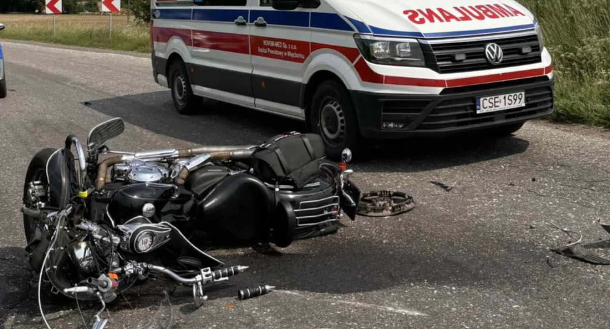 Wyjechał motocyklem na czołówkę