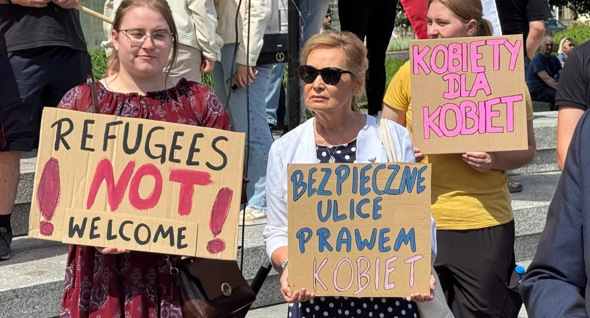 „Stop imigracji”. Manifestacja w centrum Piły [VIDEO][ZDJĘCIA]