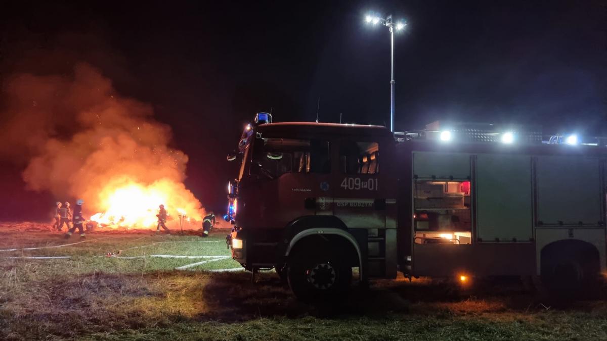 Strażacy przez dziewięć godzin walczyli z pożarem