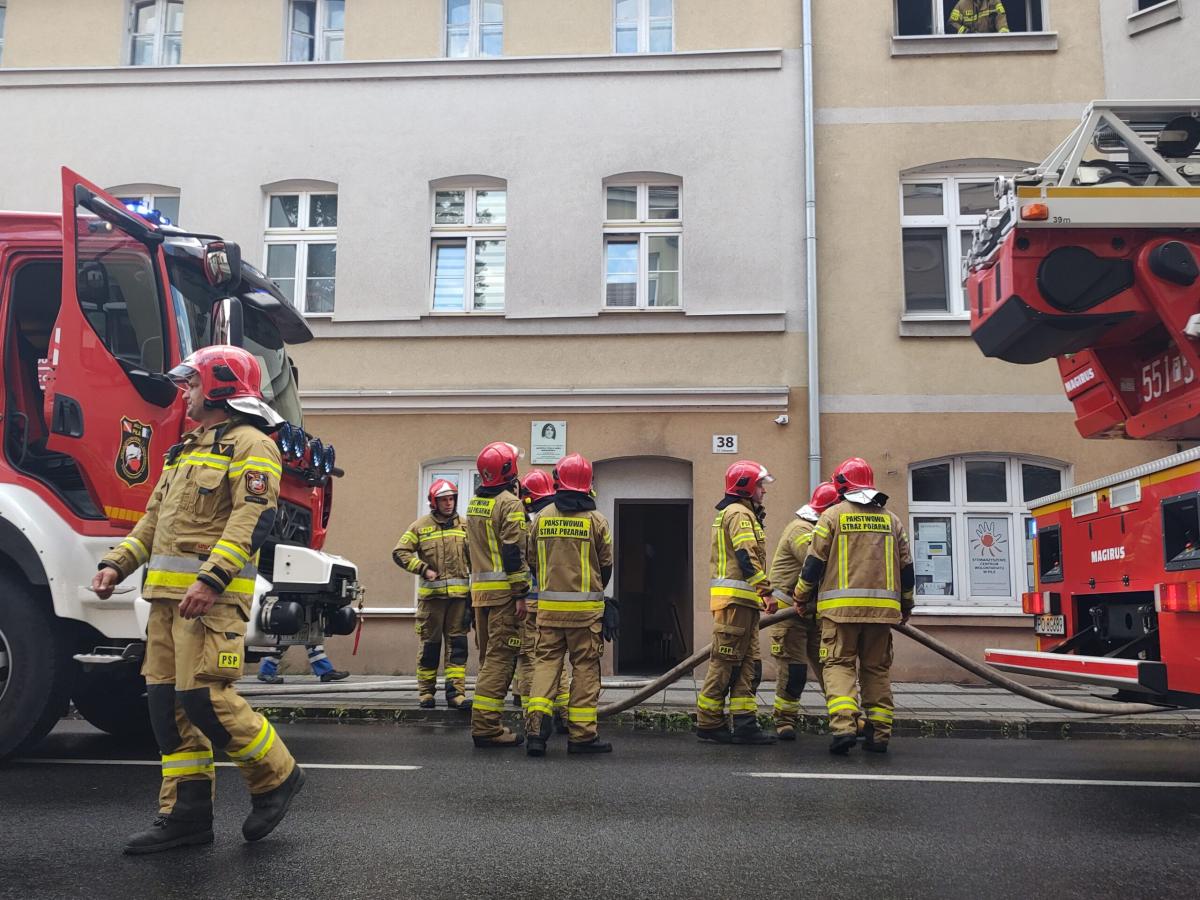 Nie dostał papierosa, podpalił mieszkanie. Wracamy do pożaru na 11 Listopada