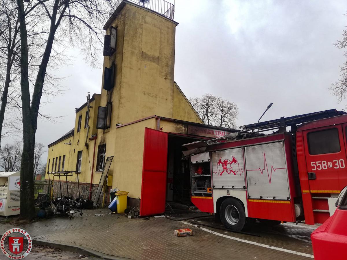 Strażakom na pomoc. Stracili remizę i wóz strażacki