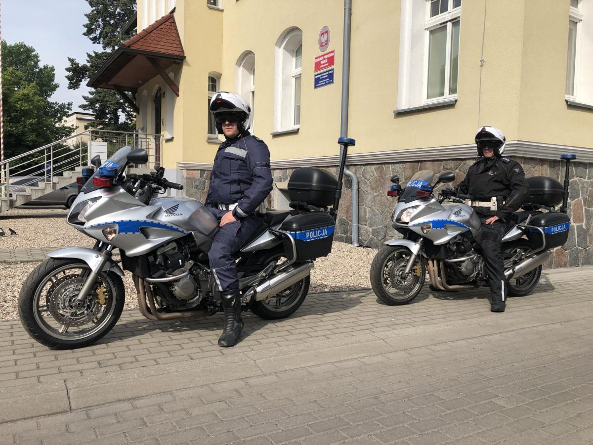 Policjanci w powiecie czarnkowsko-trzcianeckim na hondach!