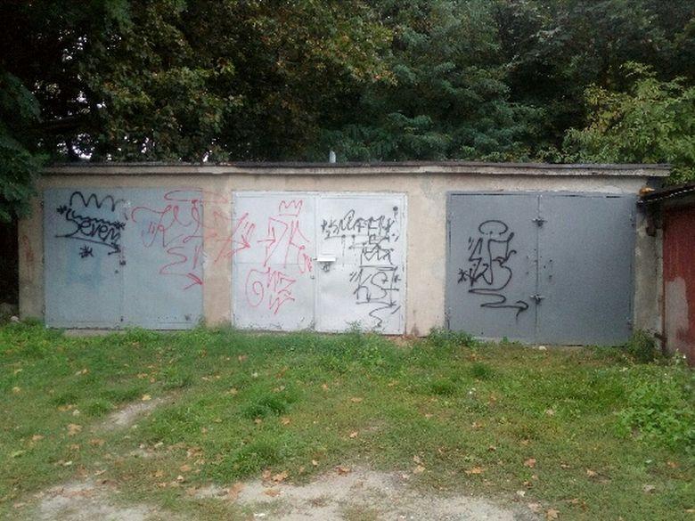 Grafficiarze zatrzymani. Czterech 17-latków z Piły trafi przed sąd
