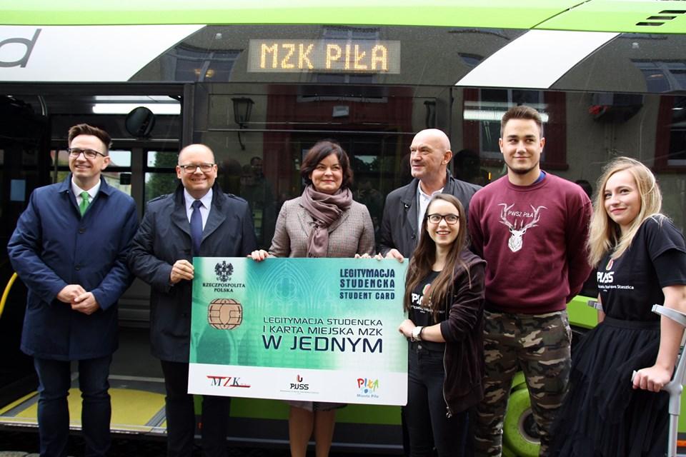 Legitymacja studencka jak bilet MZK. Piła coraz bardziej SMART