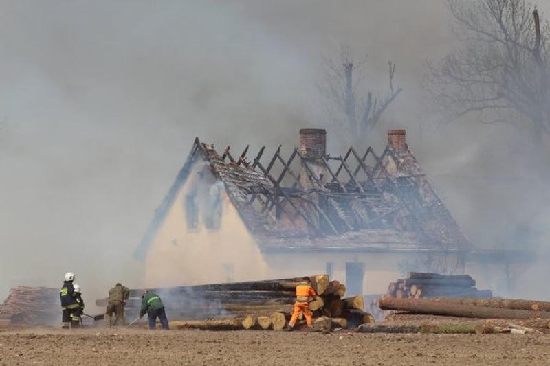 Pożar tartaku w Brzostowie. Ruszyła zbiórka dla pogorzelców