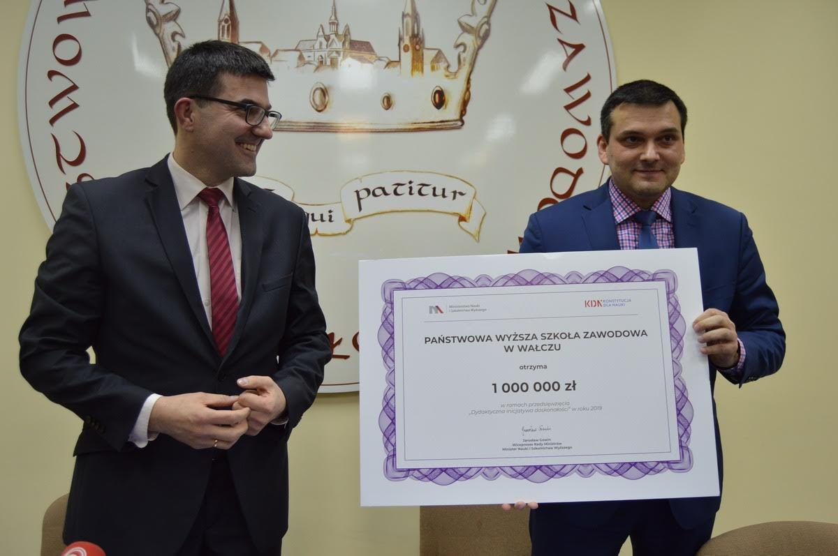 Milion dla wałeckiej PWSZ