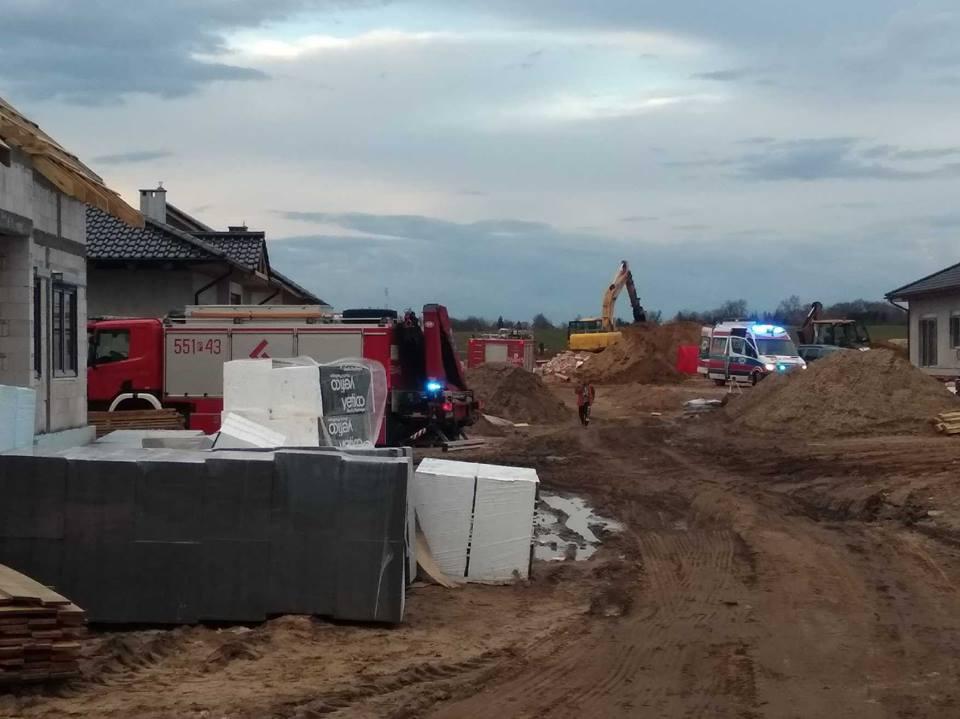 65-latek zginął przygnieciony przez koparkę