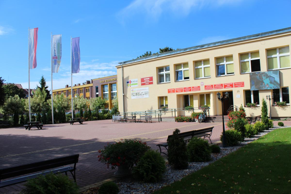 CKZiU wyda ponad 1,5 miliona na szkolenie zawodowców