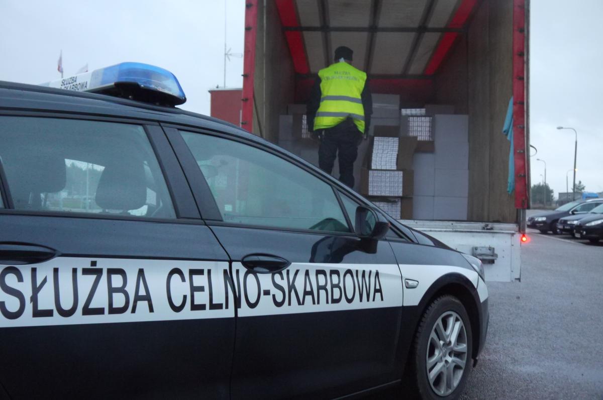 Lewe papierosy za 850 tysięcy złotych