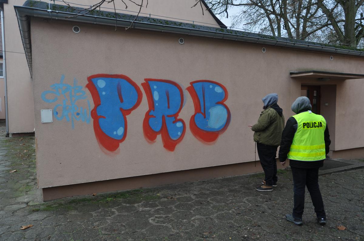 31-letni graficiarz w rękach policji. Uszkodził 40 budynków.