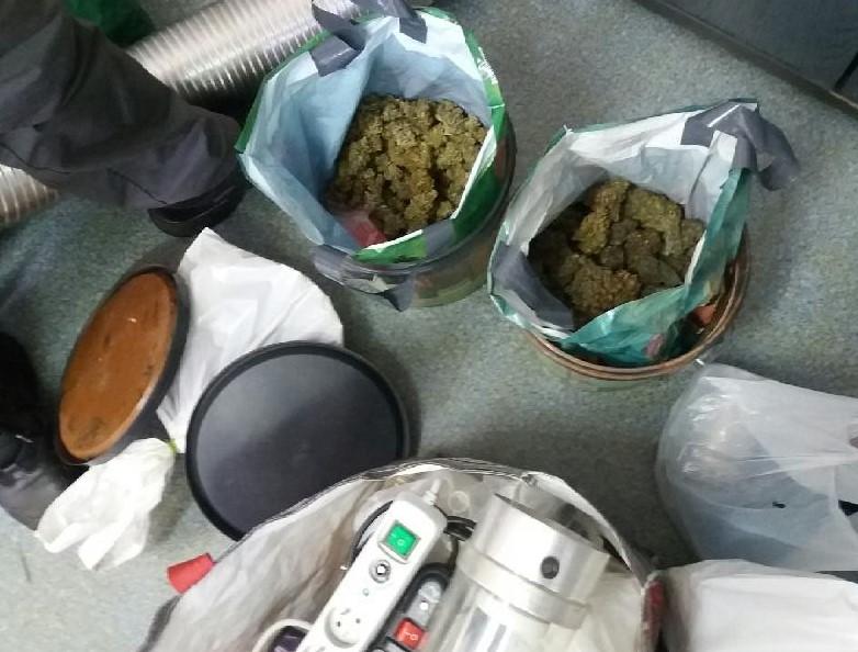 Chciał ukraść w Pile dwa samochody. 26-latek wpadł w Chojnicach