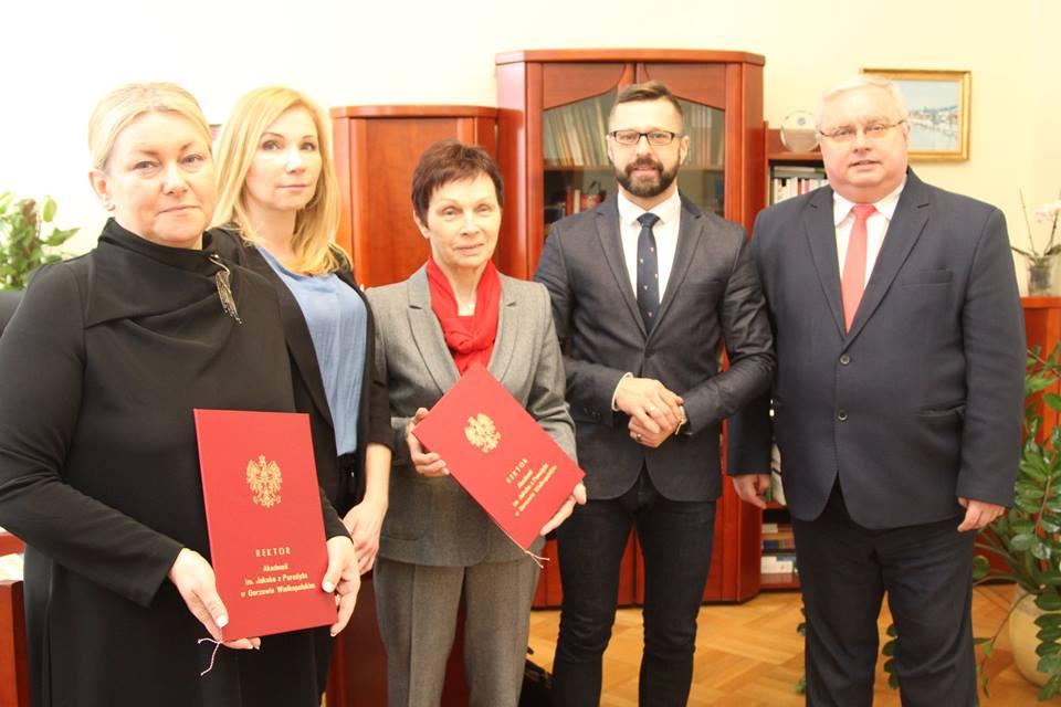 Szkoła z Krzyża Wlkp. podpisała umowę z wyższą uczelnią