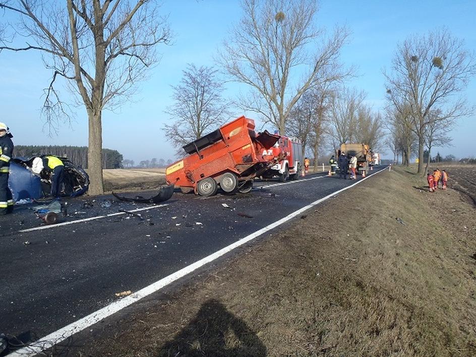 Tragiczny wypadek na K-11. Nie żyje kierowca dostawczaka
