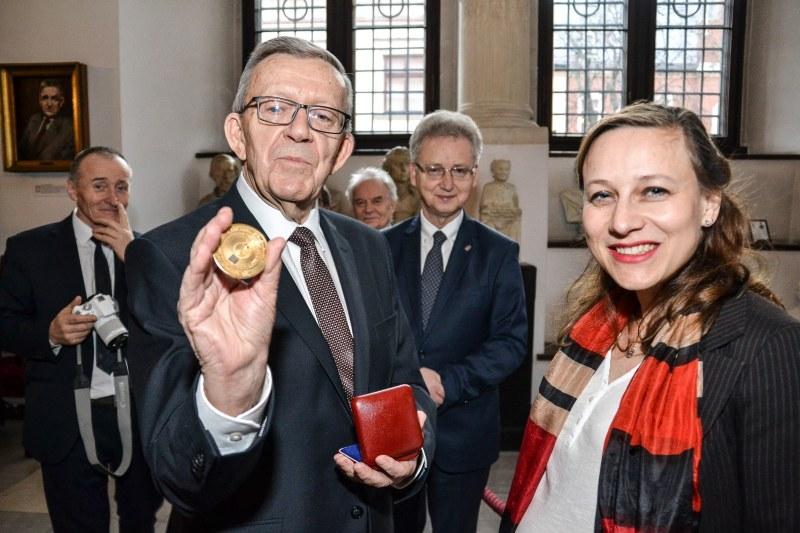 Medal za pilską misję 
