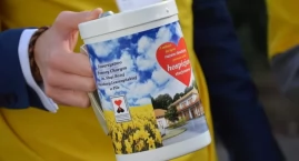 Wolontariusze zbierają pieniądze na działalność i rozbudowę pilskiego hospicjum