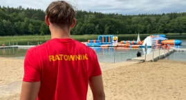 Ruszył sezon na pilskich kąpieliskach. Na Płotkach i Piachach pracują już ratownicy [ZDJĘCIA]