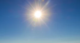 Woda to podstawa. Jak przetrwać upalne dni?