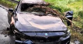 BMW wpadło do rzeki. Utonął 23-latek