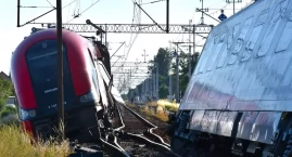 W Białośliwiu zderzyły się pociągi. Są ranni, ruch kolejowy wstrzymany [ZDJĘCIA]