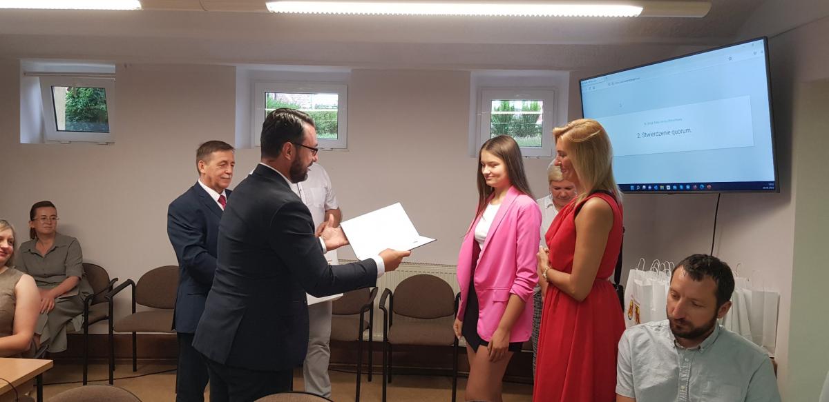 Władze kolejnej gminy nagrodziły laureatów [GALERIA]