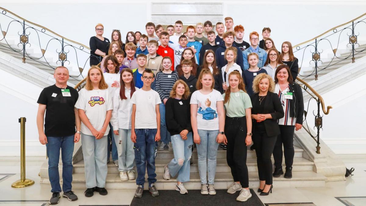 Posłanka Kotula zaprosiła do Sejmu uczniów z Gryfina [GALERIA]